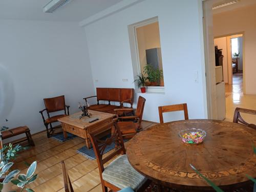 Χώρος καθιστικού στο Ferienwohnung Veljanovski Haus der Sonne