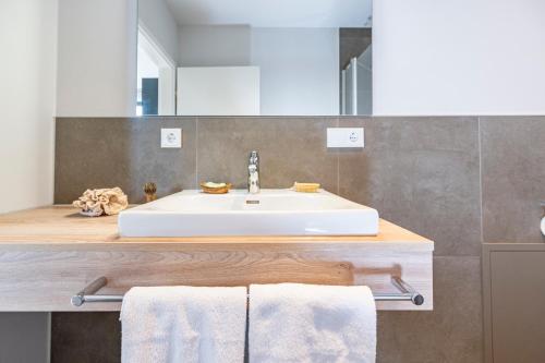 Ένα μπάνιο στο Gustav Appartements