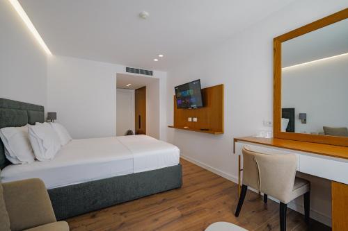 Φωτογραφία από το άλμπουμ του Dorchester Hotel στους Αγίους Σαράντα