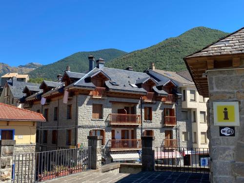 Nespecifikovaný výhled na hory nebo výhled na hory při pohledu z apartmánu