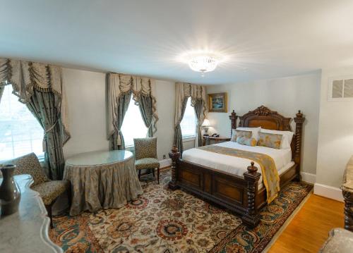 Cama o camas de una habitación en 1840s Carrollton Inn