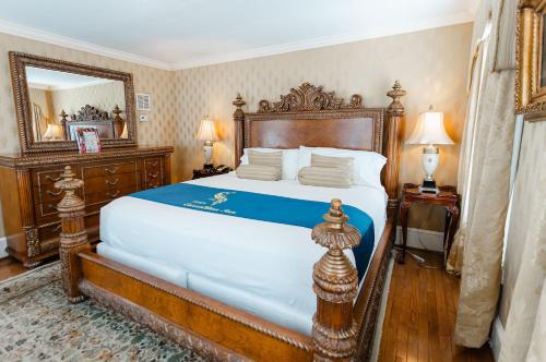 Cama o camas de una habitación en 1840s Carrollton Inn
