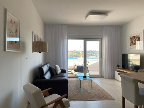 Luxury apartment with Pool, Jacuzzi and Sea View Split