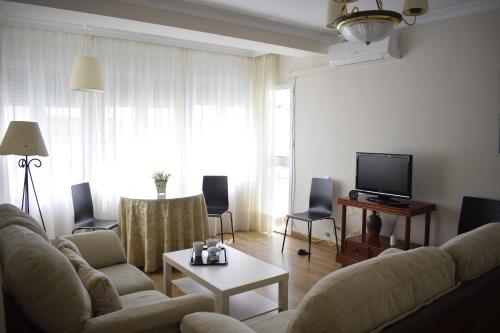APARTAMENTO SOL Y PLAYA (PASEO MARITIMO)