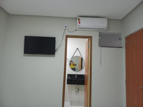 Μια τηλεόραση ή/και κέντρο ψυχαγωγίας στο HOTEL SANTA FÉ