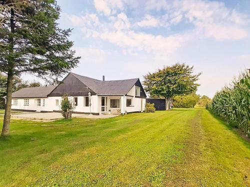 Gallery image of 8 person holiday home in Løkken-By Traum in Løkken