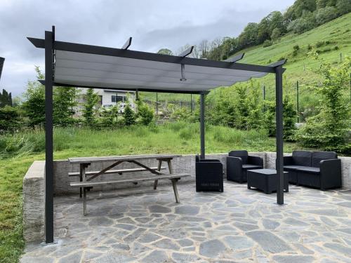 Gîte Thiézac, 4 pièces, 8 personnes - FR-1-742-46