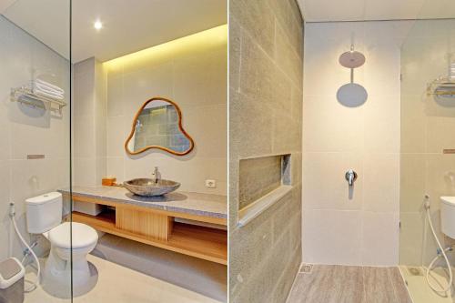 two pictures of a bathroom with a sink and a toilet at Capital O 92987 Keenan Living Perumnas in Yogyakarta