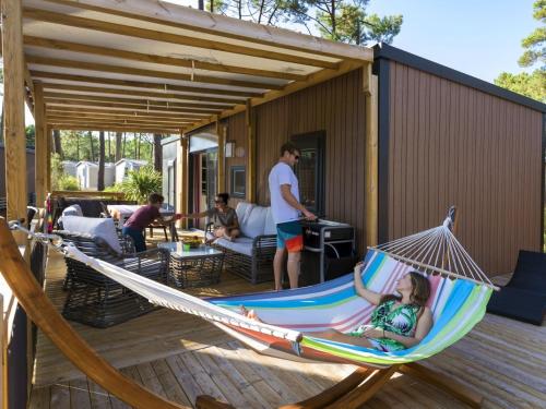 MOBILE HOME 3 CHAMBRES TERRASSE 50 M2