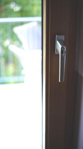 a close up of a door with a door handle at Moderne, gemütliche DG-Wohnung in ruhiger Lage in Neunburg vorm Wald