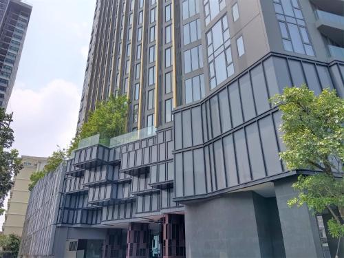 Το κτήριο όπου στεγάζεται  το διαμέρισμα