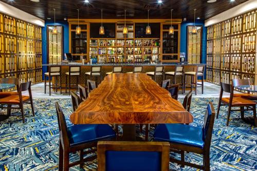 Doubletree by Hilton Arlington DFW South Image