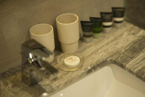 Lakeshore Heights – Photos 3