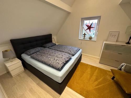 Postel nebo postele na pokoji v ubytování Schönes Loft in Bergrheinfeld 90 qm max 5 Personen