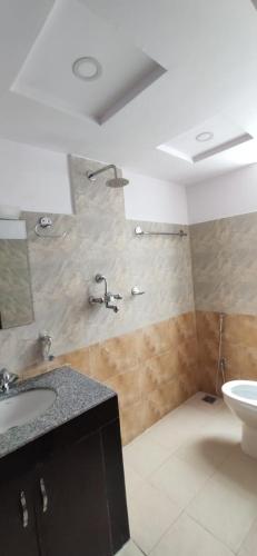 Un baño de Hotel Pipal Tree