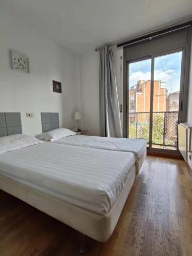 Sagrada Familia Apartment 265
