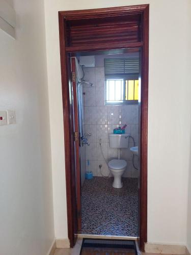 Ένα μπάνιο στο Benitah One Bedroom Home 2