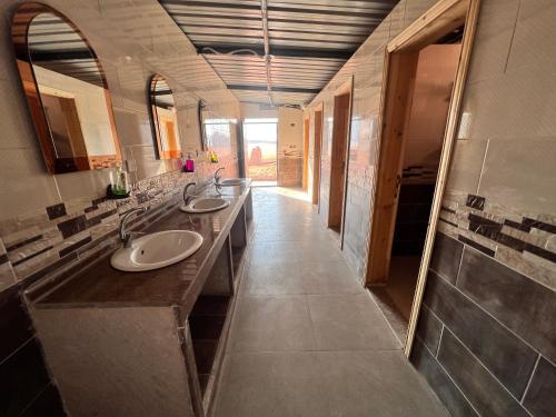 Koupelna v ubytování Bedouin Nights Camp