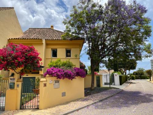 Golf Villa in Marbella, Frontline Golfvilla in RioReal Golf photo 4