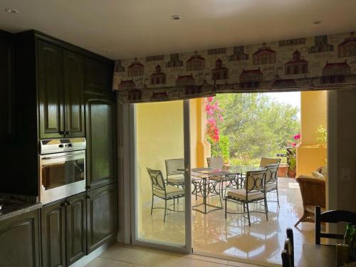 Golf Villa in Marbella, Frontline Golfvilla in RioReal Golf photo 17