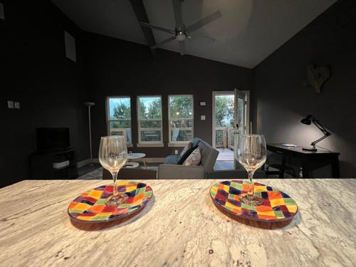 Φωτογραφία από το άλμπουμ του Minutes to Swim, Pet Friendly, Sleeps 6, Jet Skis σε Canyon Lake