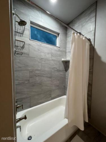 Φωτογραφία από το άλμπουμ του Minutes to Swim, Pet Friendly, Sleeps 6, Jet Skis σε Canyon Lake