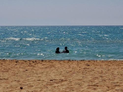 Blue lagoon 2 bed room apartment, AC for rent in ras sidr If you love calm this is for you 2 days minimum FAMILY only please