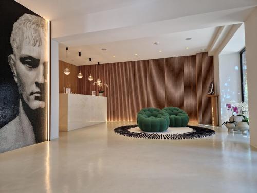 Un lugar para sentarse en Hôtel Le Mistral