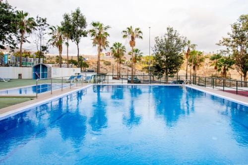 313 Comfortable! LasAmericas, Swimming Pool,Wi Fi