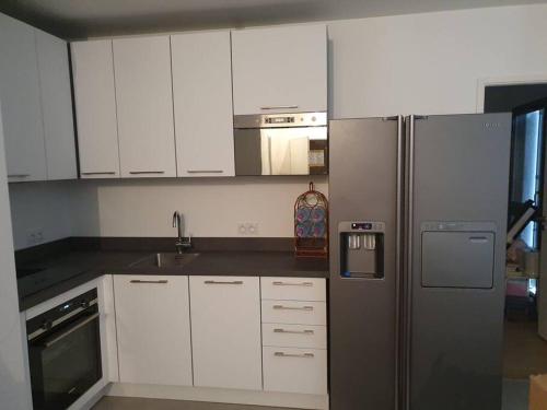 Kép Appartement Balcon standing Pontoise gare RER C H J PARIS Nord-ouest szállásáról Pontoise-ban a galériában