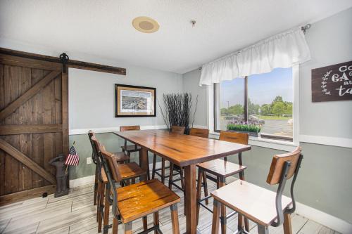 Φωτογραφία από το άλμπουμ του Baymont by Wyndham Grand Haven σε Grand Haven