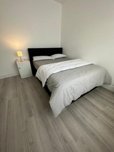 Легло или легла в стая в Warwick Avenue Residency