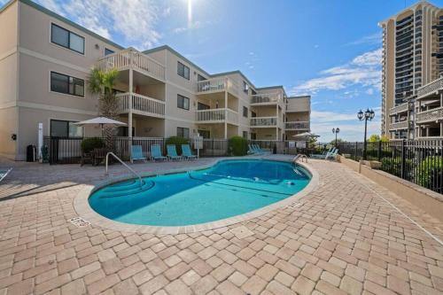 Shore Drive, Myrtle Beach 2 bd/2ba condo photo 8
