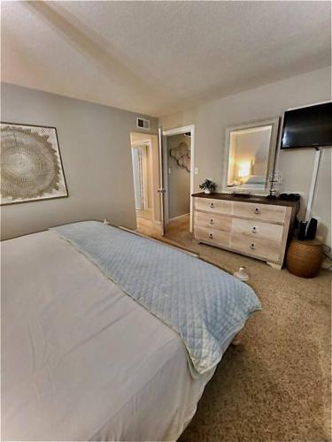 Shore Drive, Myrtle Beach 2 bd/2ba condo photo 9