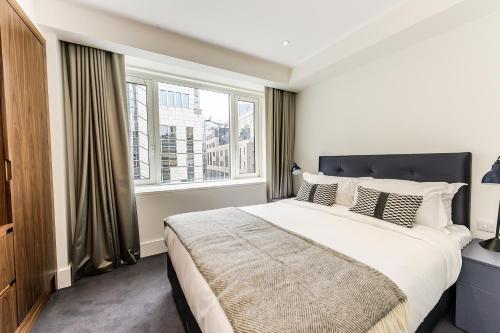 Native Tower Bridge 객실 침대