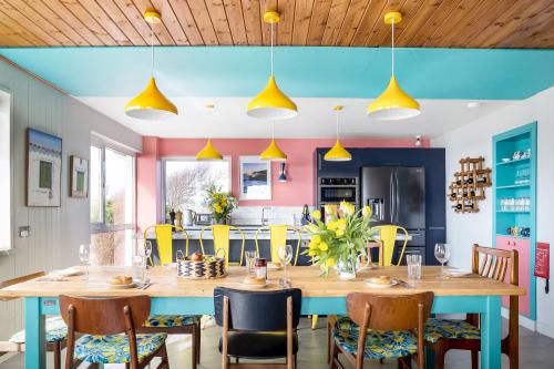 Χώρος καθιστικού στο Sunset Beach House Porthleven