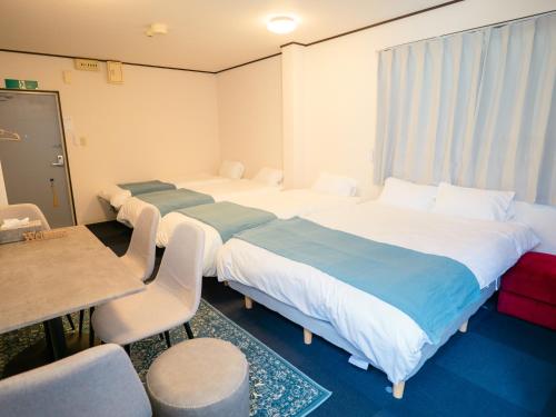 J SUITE East Namba