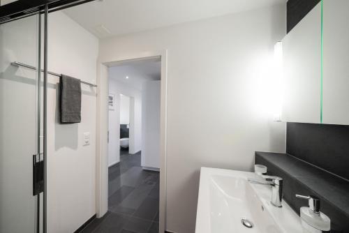Kuchyň nebo kuchyňský kout v ubytování Schöne Parterrewohnung in Matten