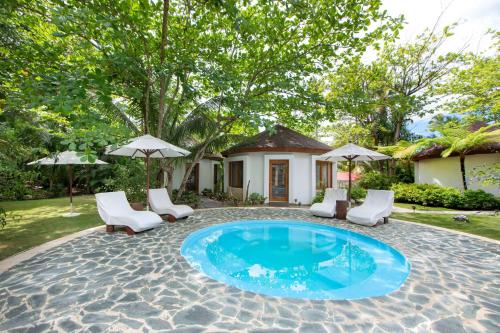 Viva V Samana by Wyndham, A Trademark Adults All Inclusiveの敷地内または近くにあるプール