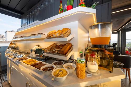 Eten bij of ergens in de buurt van het hotel

