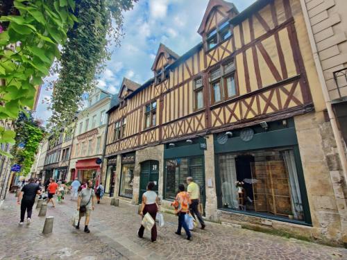Foto La Venelle Saint-Nicolas 6
