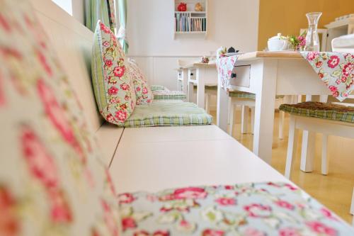 Ein Bett oder Betten in einem Zimmer der Unterkunft Domizil Gols, Boutique - Hotel