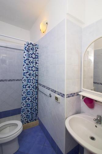 Ένα μπάνιο στο La Turrita Apartments