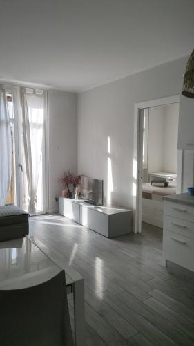 A kitchen or kitchenette at Residenza Il Principe Bilocale Centro