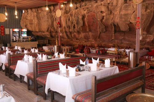 Restaurace v ubytování Imagination Luxury Camp
