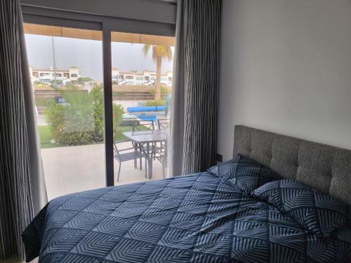 Ένα ή περισσότερα κρεβάτια σε δωμάτιο στο Luxury Golf Villa in Vistabella Golf Costa Blanca