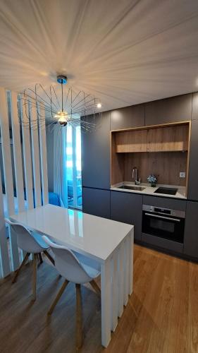 J.M. Stay Aveiro