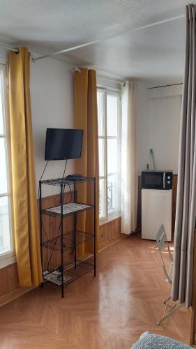 STUDIO RUE GAUTHEY PARIS 17