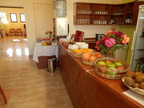 Afbeelding uit fotogalerij van Семеен Хотел РОЗА in Kazanlik