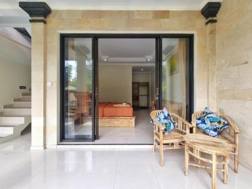 Гостиная зона в Sari Bungalow